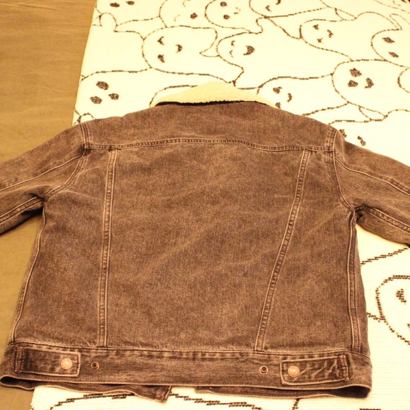 Levi's Jean Trucker Jacket - Picture 3 of 4